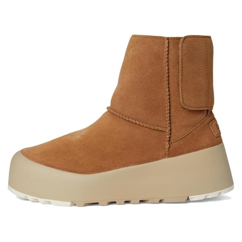 Bottes UGG Classic Streetscape Marche Urbaine Quotidienne